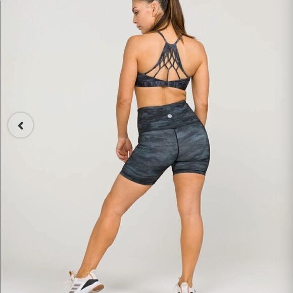 NWOT IAB MFG Namaste Black Camouflage bra medium - Picture 3 of 6